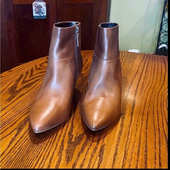 Cole Haan almond toe leather booties light brown. 9.5M w/side Zip. 2.25” wedge - Picture 8 of 8